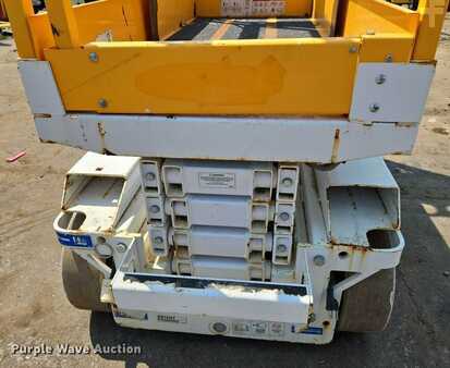 Scissor lift - Hy-Brid ZT-1630 (12)