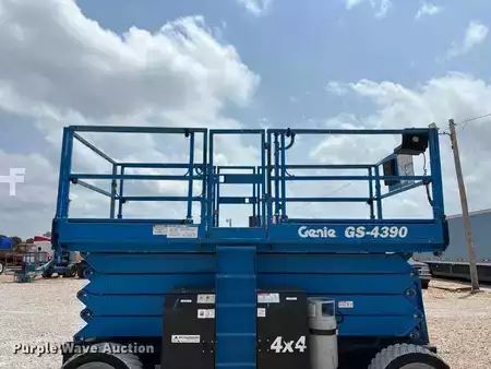 Scissor lift 2016  Genie GS4390 (13)