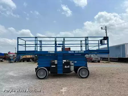 Scissor lift 2016  Genie GS4390 (25)
