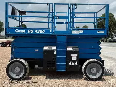 Scissor lift 2016  Genie GS4390 (8)