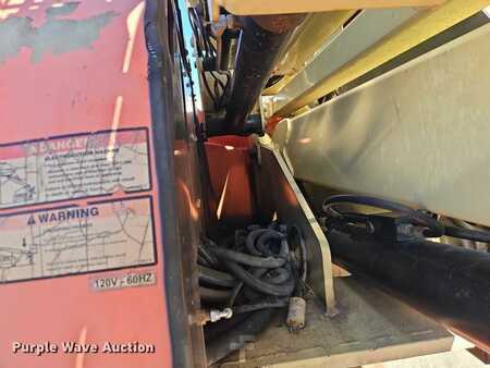 Telescopic boom lift 2011  JLG 450AJ series II (28)