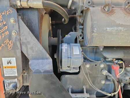 Telescopic boom lift 2011  JLG 450AJ series II (40)