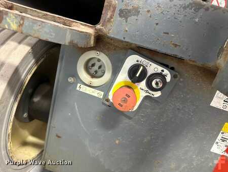 Plataforma Tijera - Skyjack SJIII 4632 (17)