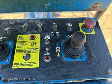 Plataforma Telescópica 2005  Genie S85 (14)