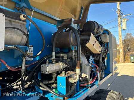 Plataforma Telescópica 2005  Genie S85 (36)