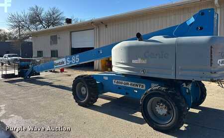 Plataforma Telescópica 2005  Genie S85 (8)