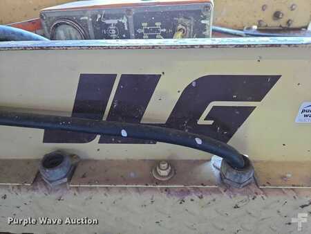 Plataforma Tijera - JLG CM-2033 (13)