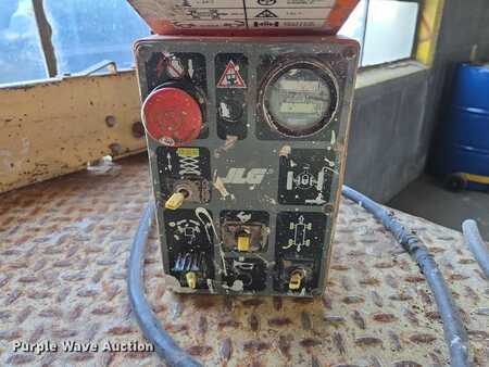 Plataforma Tijera - JLG CM-2033 (20)