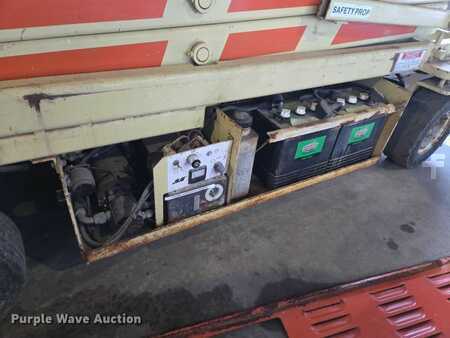 Plataforma Tijera - JLG CM-2033 (22)