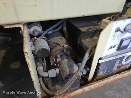 Plataforma Tijera - JLG CM-2033 (25)