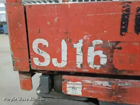 Vertical mast lift - Skyjack SJ16 (14)