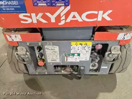Vertical mast lift - Skyjack SJ16 (15)