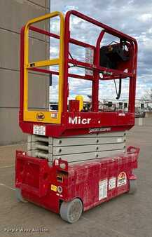 Scissor lift 2022  MEC Micro 19 (1)