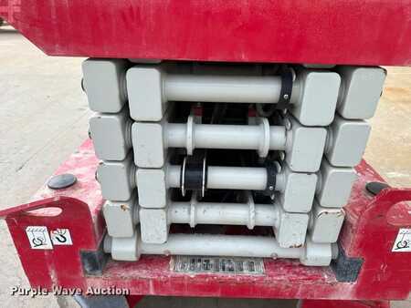 Scissor lift 2022  MEC Micro 19 (11)