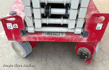 Scissor lift 2022  MEC Micro 19 (12)