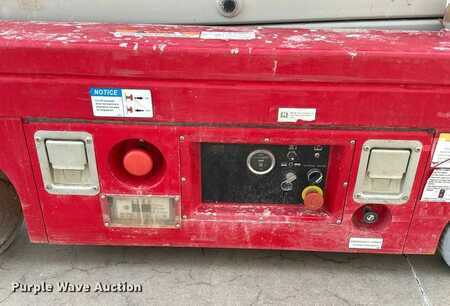 Scissor lift 2022  MEC Micro 19 (14)