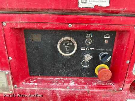 Scissor lift 2022  MEC Micro 19 (15)