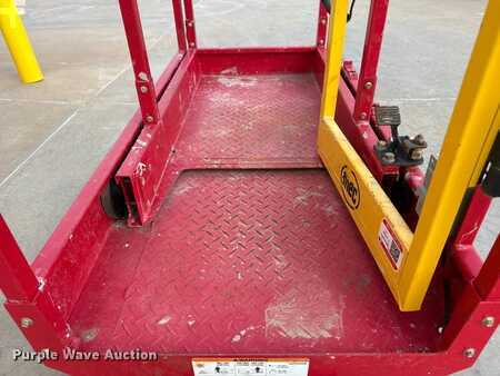 Scissor lift 2022  MEC Micro 19 (21)