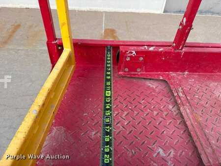 Scissor lift 2022  MEC Micro 19 (30)