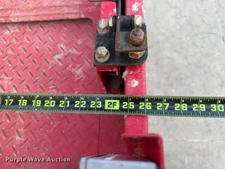 Scissor lift 2022  MEC Micro 19 (31)