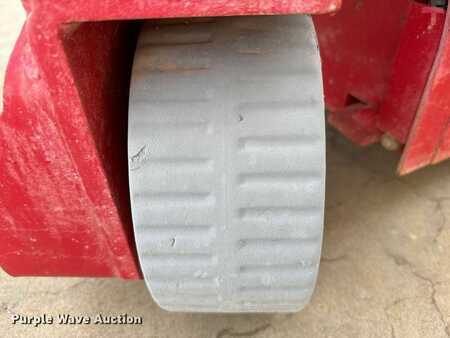 Scissor lift 2022  MEC Micro 19 (38)