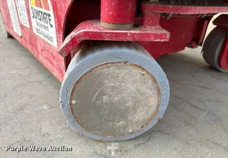 Scissor lift 2022  MEC Micro 19 (39)