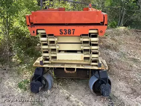 Plataforma de Tijera 2017  JLG 2646ES (2)