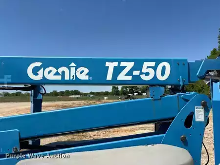 Plataforma Telescópica 2018  Genie TZ-50 DC (9)