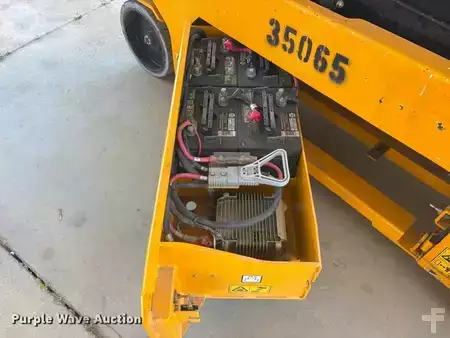 Scissor lift 2017  JCB S2632E (15)