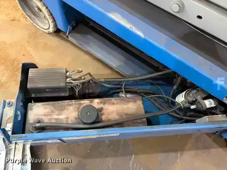 Scissor lift 1999  Genie GS-2646 (14)