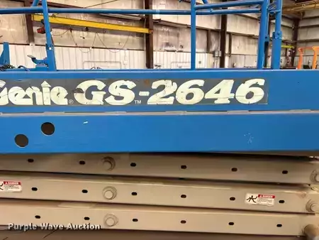 Scissor lift 1999  Genie GS-2646 (9)
