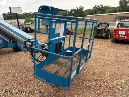 Telescopic boom lift 2006  Genie S-60 (16)