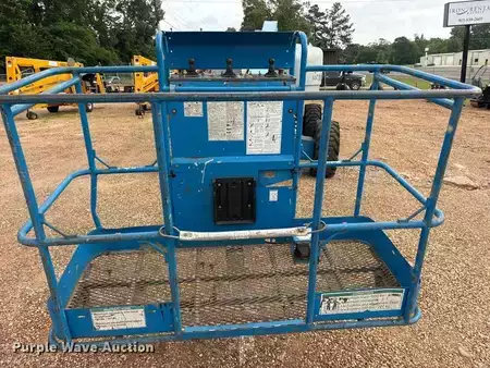 Telescopic boom lift 2006  Genie S-60 (17)