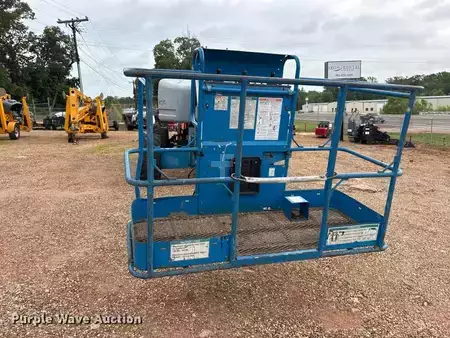 Telescopic boom lift 2006  Genie S-60 (2)
