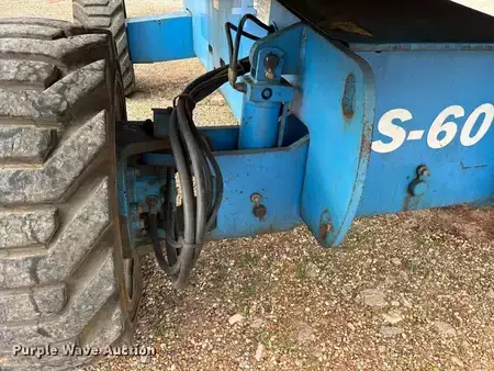 Telescopic boom lift 2006  Genie S-60 (9)