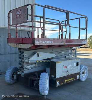 Scissor lift - MEC 3068ES (1)