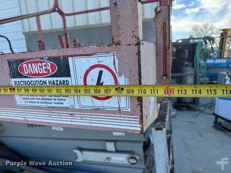 Scissor lift - MEC 3068ES (17)