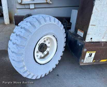 Scissor lift - MEC 3068ES (30)