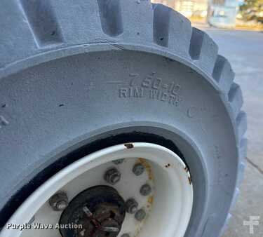 Scissor lift - MEC 3068ES (33)