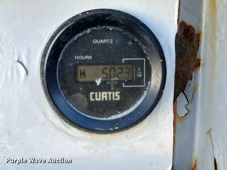 Scissor lift 2005  MEC 2633ES (12)