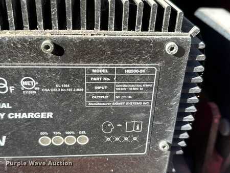 Scissor lift 2005  MEC 2633ES (17)