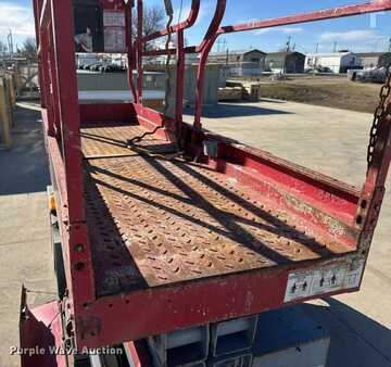Scissor lift 2005  MEC 2633ES (18)