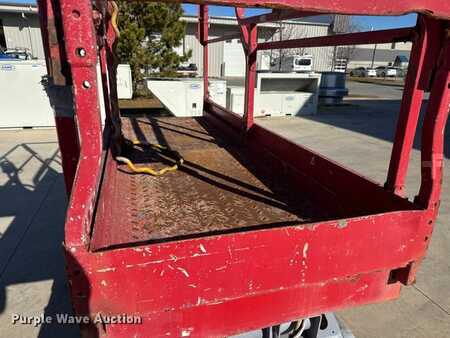 Scissor lift 2005  MEC 2633ES (22)