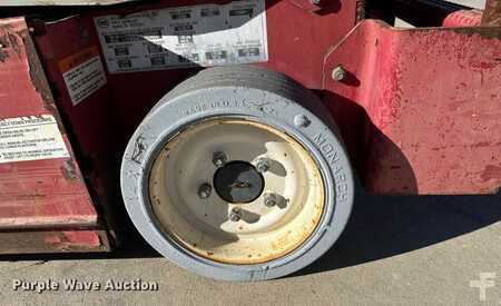 Scissor lift 2004  MEC 1932ES (28)