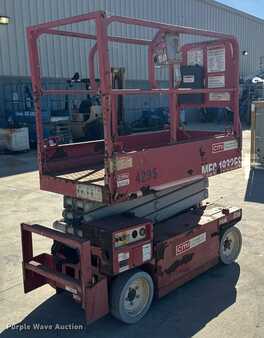 Scissor lift 2004  MEC 1932ES (5)
