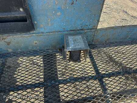 Telescopic boom lift 2002  Genie S80 (11)