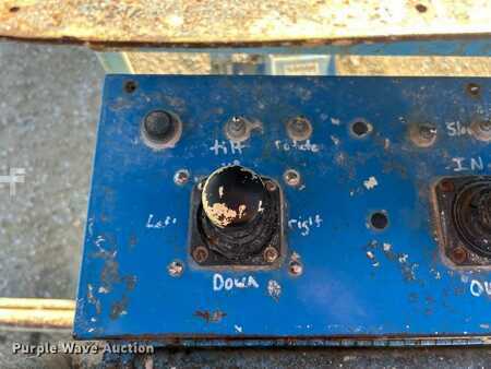 Telescopic boom lift 2002  Genie S80 (24)