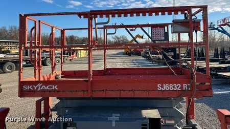 Plataforma Tijera 2013  Skyjack SJ 6832RT (10)