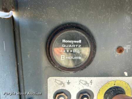 Plataforma Tijera 2013  Skyjack SJ 6832RT (32)