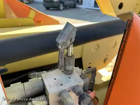 Telescopic boom lift 2007  JLG E400AJP Narrow (32)